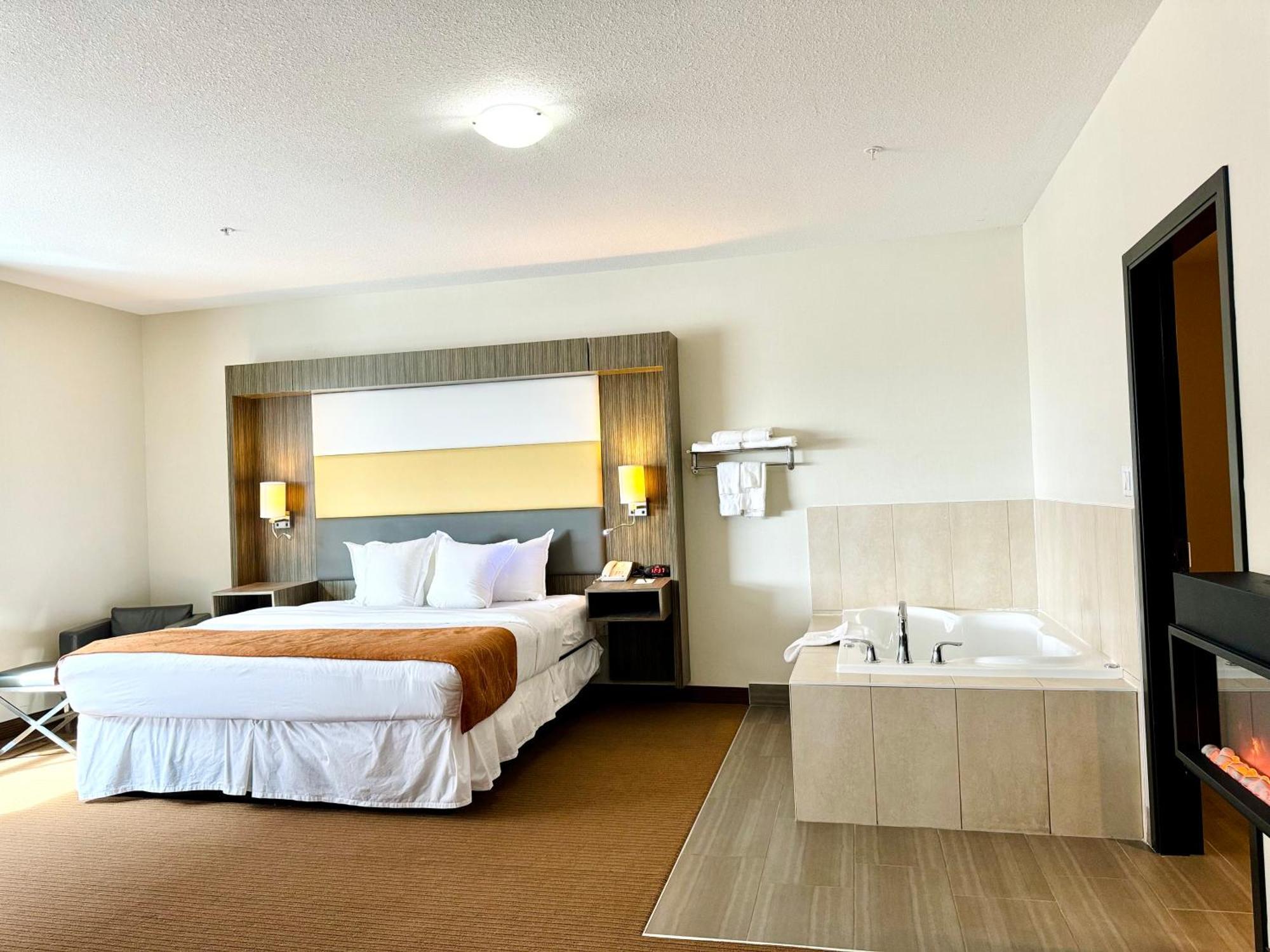 Southfort Inn Fort Saskatchewan Екстериор снимка