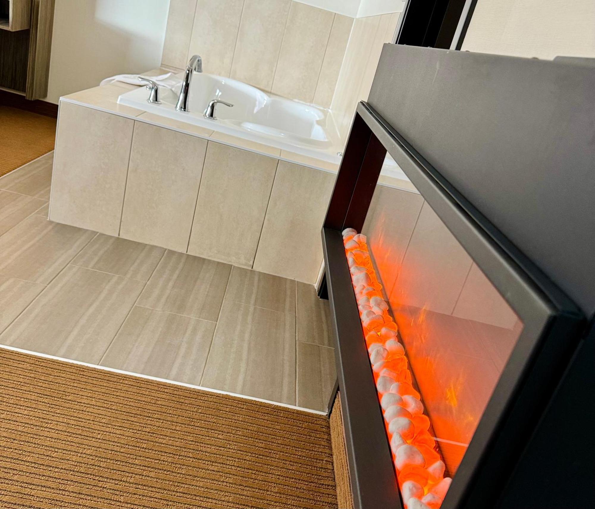 Southfort Inn Fort Saskatchewan Екстериор снимка