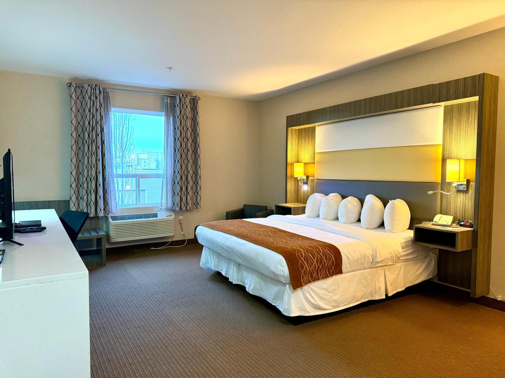 Southfort Inn Fort Saskatchewan Екстериор снимка