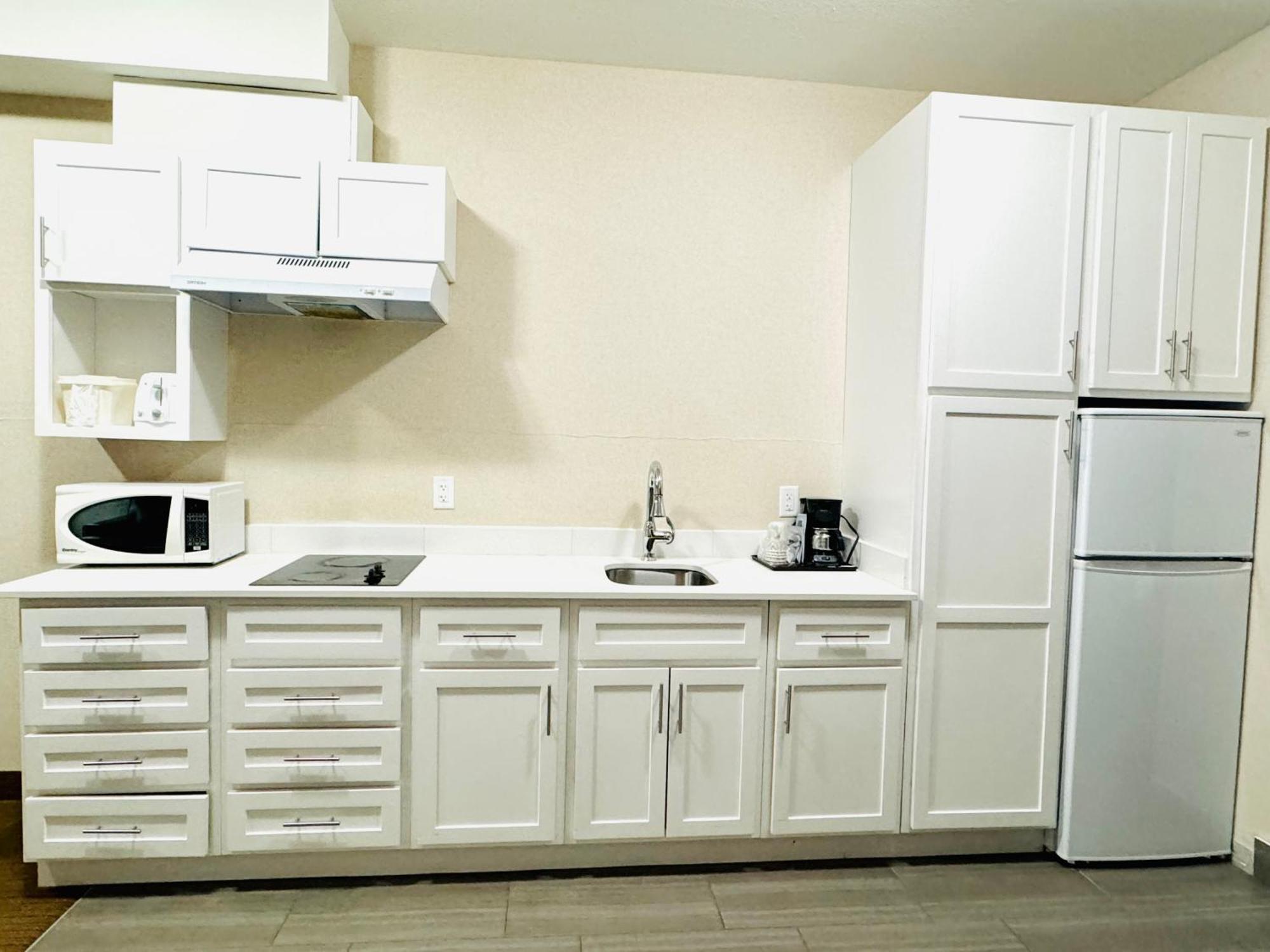 Southfort Inn Fort Saskatchewan Екстериор снимка