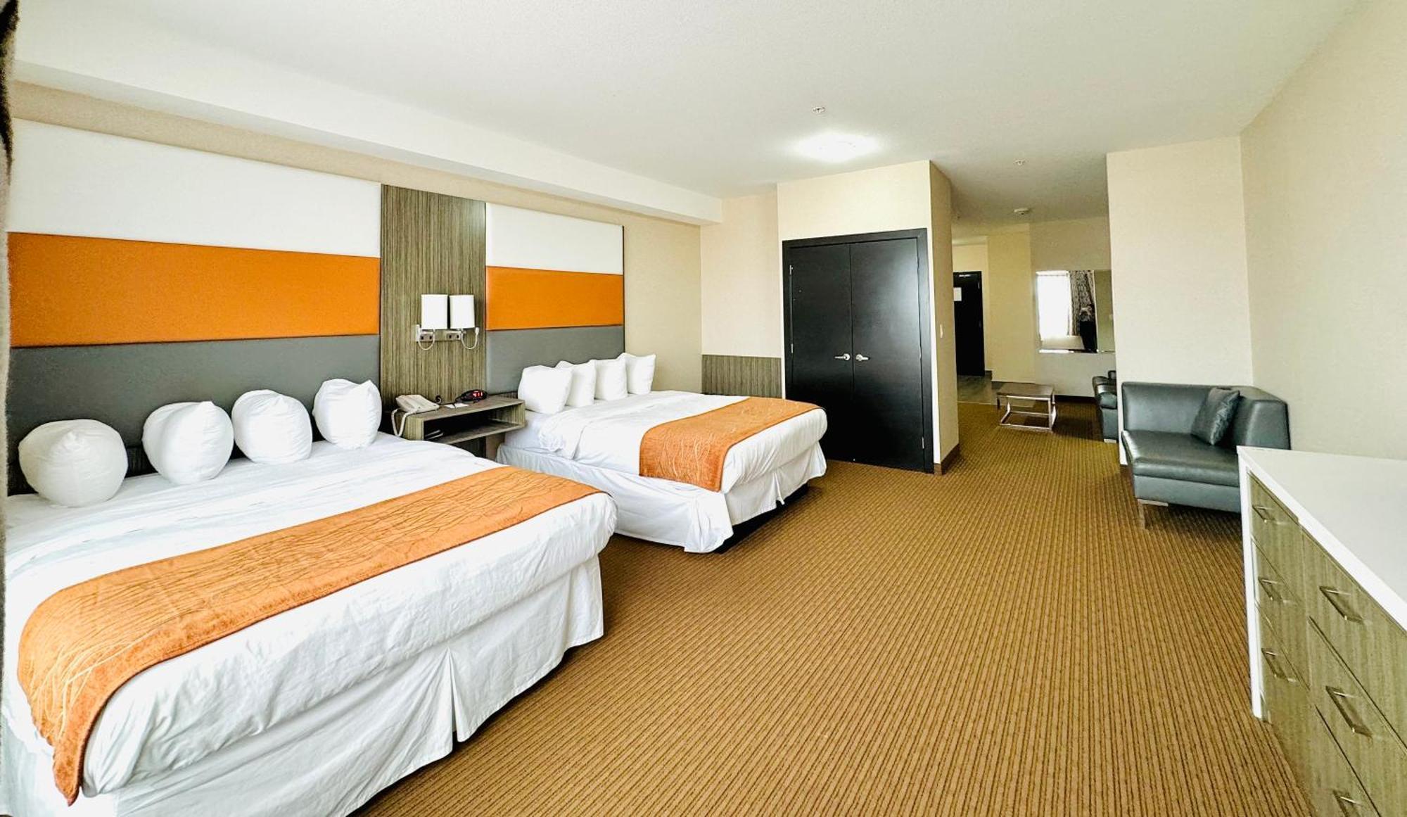 Southfort Inn Fort Saskatchewan Стая снимка
