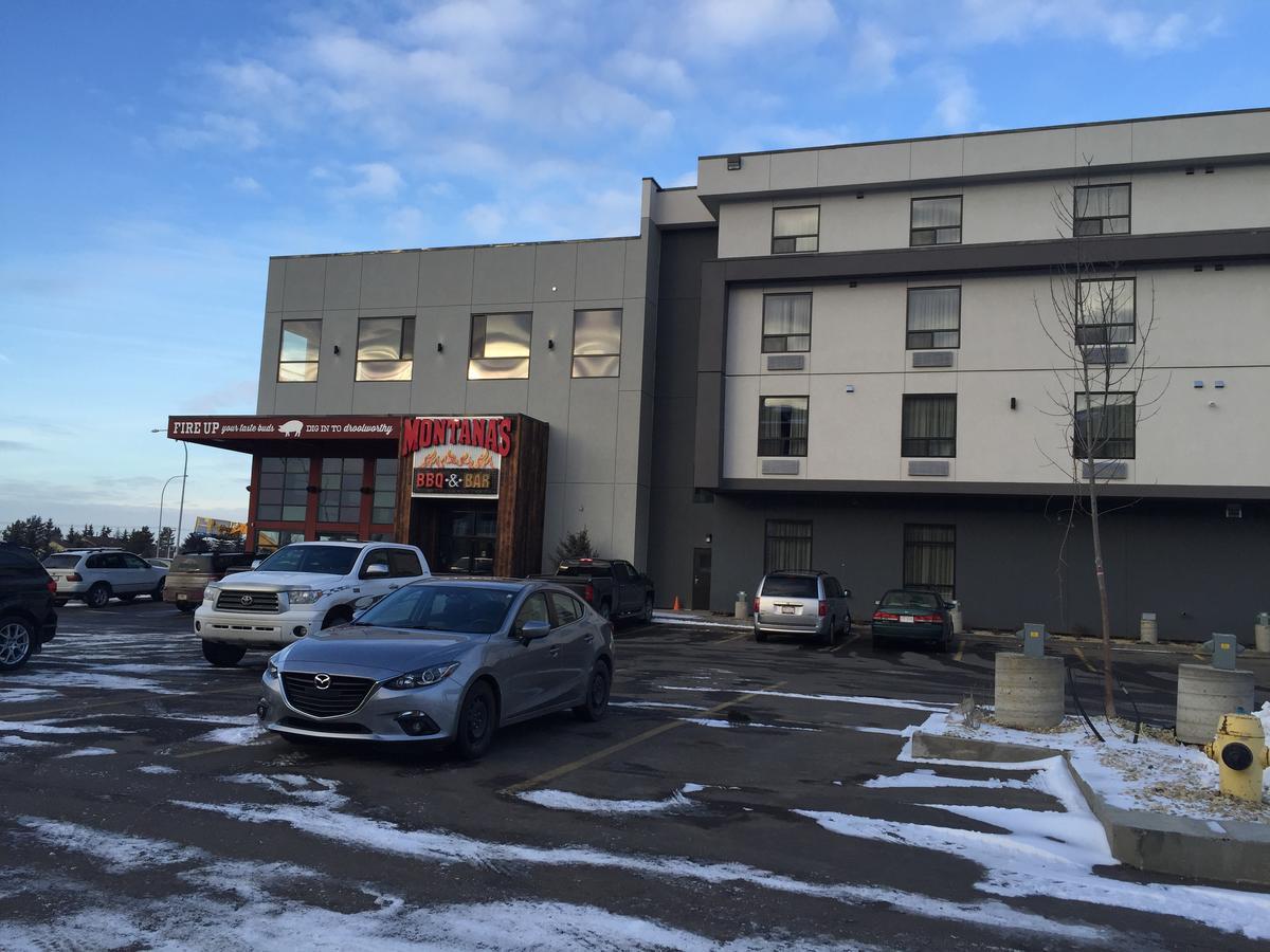 Southfort Inn Fort Saskatchewan Екстериор снимка